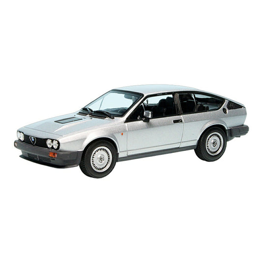 Alfa Romeoアルファロメオ GTV 6 1983 シルバー / Minichamps 1/43 ミニカー