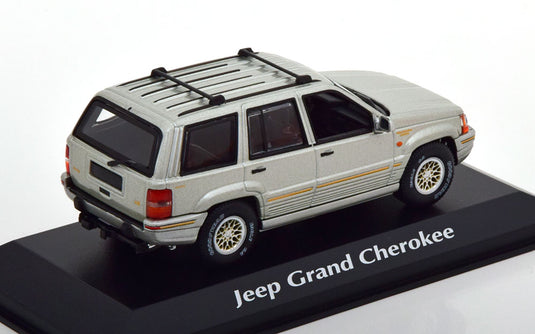 Jeep Grand Cherokee 1995 Maxichampsコレクション/ MINICHAMPS 1/43 ミニカー