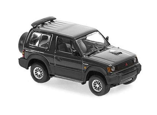 1991 Mitsubishi パジェロ SWB ブラック/Maxichamps 1/43ミニカー