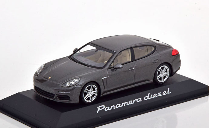 ポルシェ パナメーラ ディーゼル 2014 グレーメタリック ポルシェ特別版/ MINICHAMPS 1/43 ミニカー