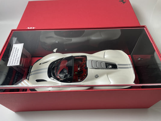 Ferrariフェラーリ Daytona SP3 Pearl White /MRコレクション 1/18 ミニカー
