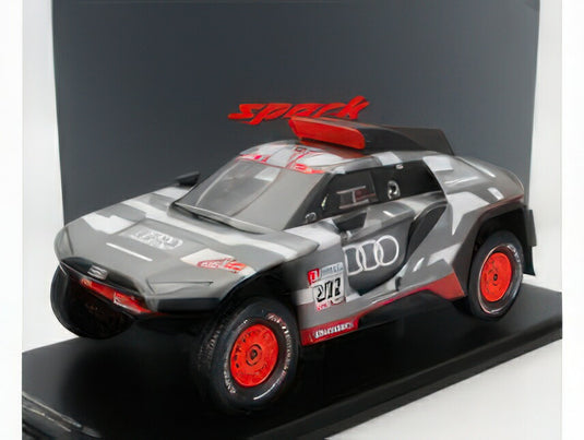 AUDI - Q E-TRON RS TEAM AUDI SPORT N 202 RALLY DAKAR 2022 C.SAINZ - L.CRUZ - GREY SILVER BLACK/Spark 1/18ミニカー