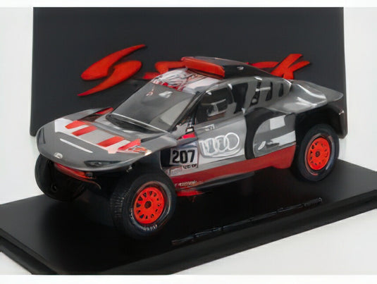 AUDI - Q E-TRON RS TEAM AUDI SPORT N 207 RALLY DAKAR 2023 CARLOS SAINZ - LUCAS CRUZ - GREY SILVER BLACK/Spark 1/43ミニカー