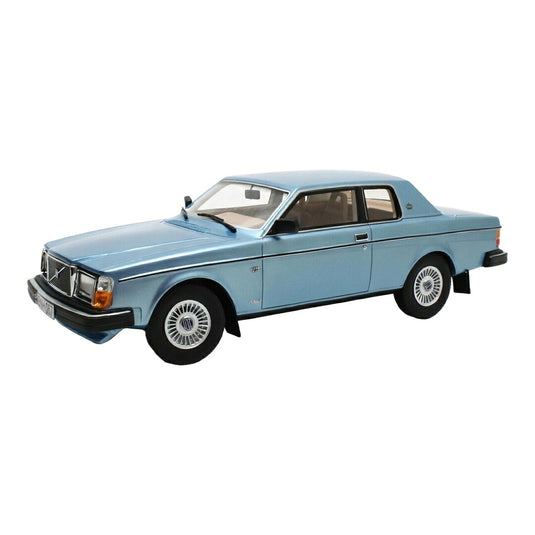 【予約】 Volvoボルボ 262C Bertone 1981 ライトブルーメタリック 台数限定 / Cult-Scale 1/18 ミニカー