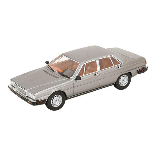 マセラティ クアトロポルテ 3 1979-1985 シルバーグレーメタリック / Cult-Scale 1/18 ミニカー