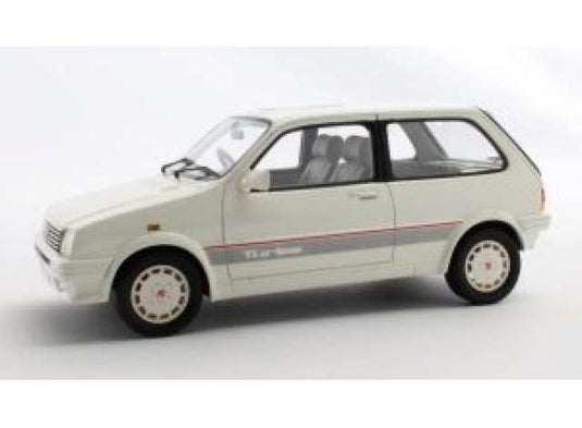1986-1990 MG Metro Turbo, white/Cult-Scale 1/18ミニカー