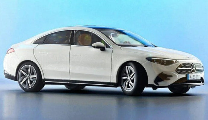 【予約】2026年発売予定MERCEDES BENZ CLAクラス クーペ HEV 2024 ポーラーホワイト/ NZG 1/18 ミニカー