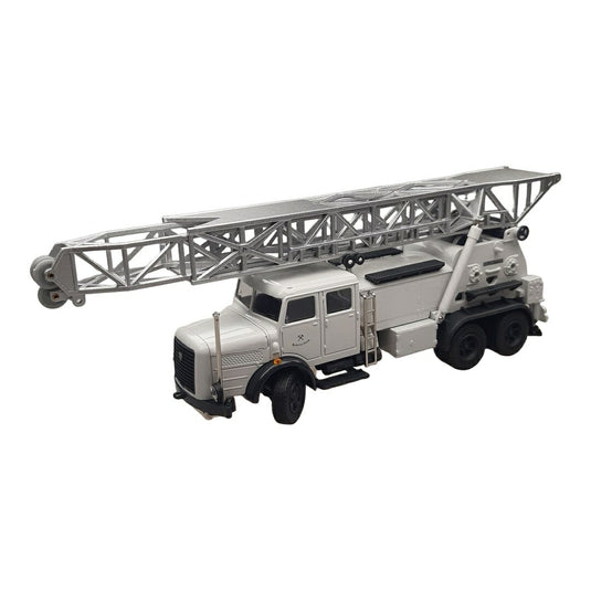 Faun Hauber 3軸 掘削機 ドリルアタッチメント 重機 / Conrad 1/50 ミニカー 建設機械模型 工事車両
