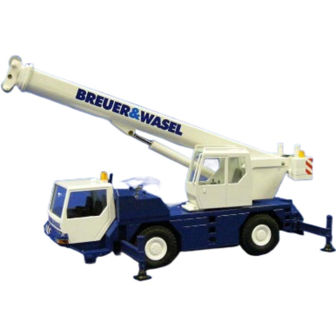 Liebherr LTM 1030-2.1 2軸 クレーン BREUER & WASEL / CONRAD 1/50 建設機械模型 工事車両