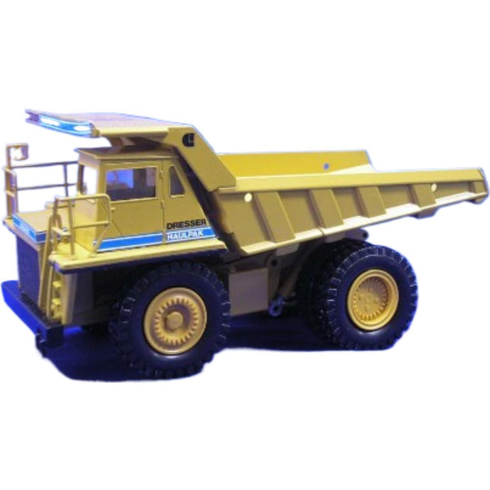 Dresser 210M Haulpak ダンプ / CONRAD 1/50 建設機械模型 工事車両