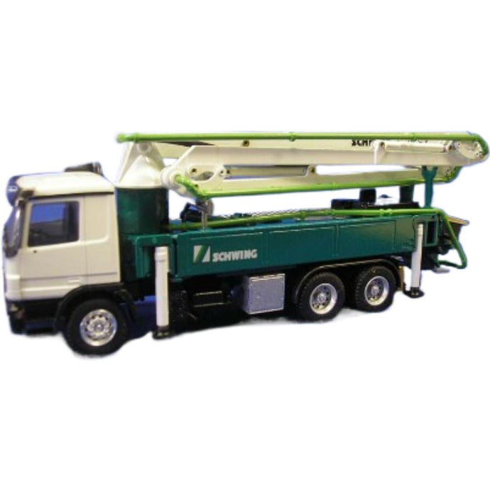 Schwing S36SX コンクリートポンプ 3x / CONRAD 1/50 建設機械模型 工事車両