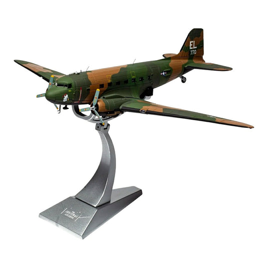 【予約】 Douglas AC-47 ガンシップ スプーキー 770 ベトナム 1969 ミリタリー迷彩 / Corgi 1/72 ミニカー ミリタリー模型