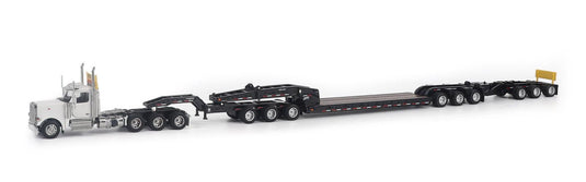 Peterbiltピータービルト Model 589 131 BBC Tridem Axle Tractorトラクター i / Diecast Masters 1/64 模型