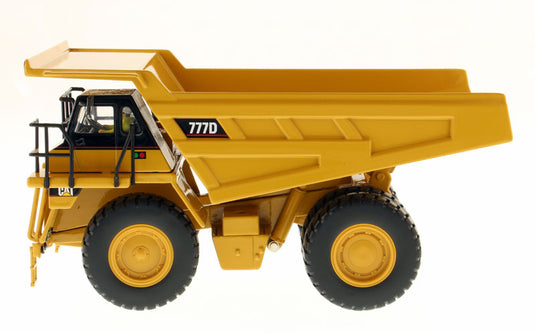 Caterpillar 777D オフハイウェイ ダンプトラック - コアクラシックシリーズ 掘削機   / Diecast Masters 1/50 建設機械模型 工事車両