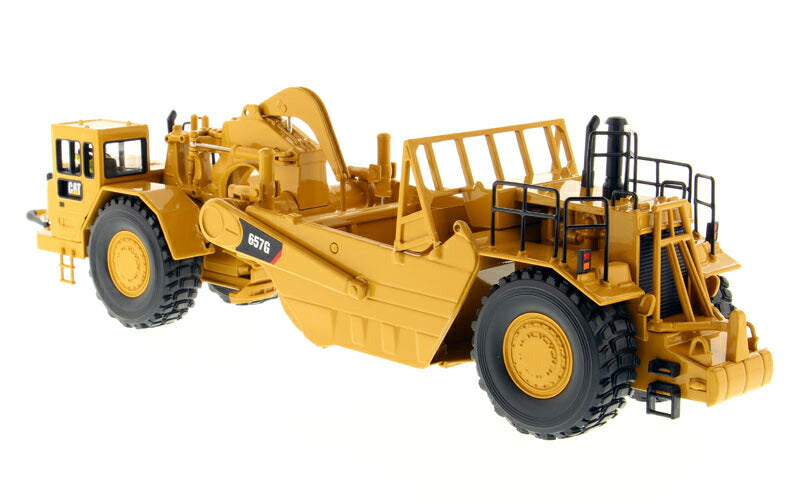 ギャラリービューアに画像をロードする, Caterpillar 657G ホイールトラクター スクレーパー - コアクラシックシリーズ / Diecast Masters 1/50 建設機械模型 工事車両
