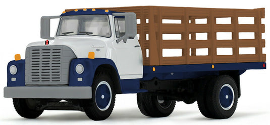 1970 International Loadstar ステークトラック ホワイト & ネイビーブルー / DCP 1/64