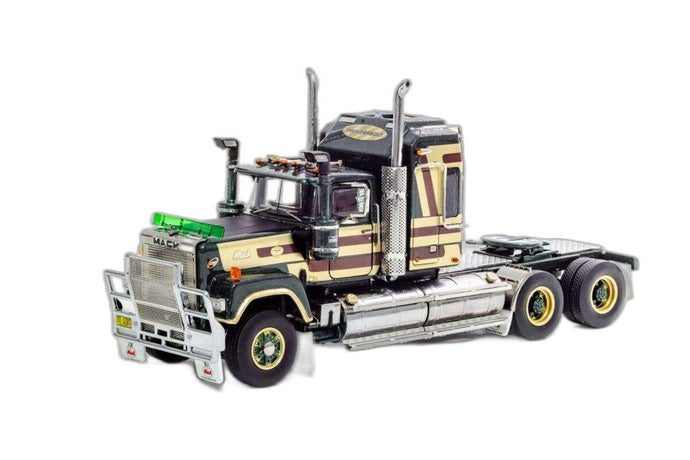 Thunderbolt Mack Bicentennial Superliner/ Drake 1/50  建設機械模型 ミニカー