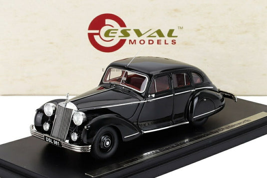 INVICTA Black Prince サルーン of Charlesworth 1947 ブラック / ESVAL 1/43 ミニカー