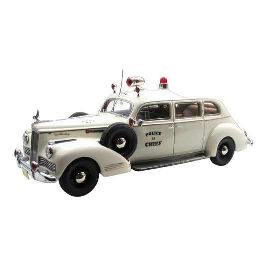 【予約】2026年発売予定 Packardパッカード 160 Sedanセダン 1942 Ambulanceアンビュランス by Henney ホワイト / ESVAL 1/43 ミニカー
