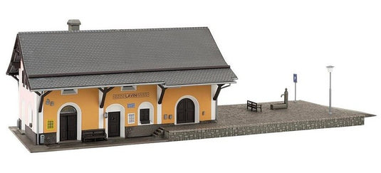 HOゲージ 鉄道模型ストラクチャー Faller Lavin station