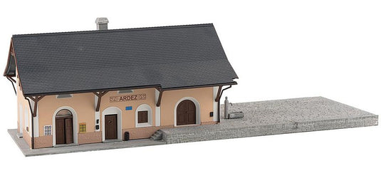 HOゲージ 鉄道模型 Faller Ardez Station Patinated model