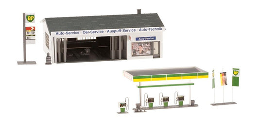 HOゲージ 鉄道模型 Faller ガソリンスタンド 整備場付き Petrol station with service bay