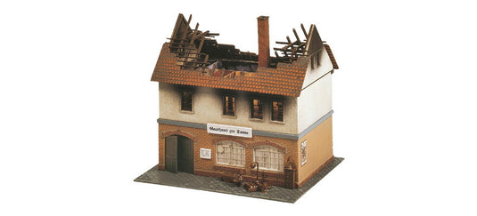 HOゲージ 鉄道模型 Faller ファラー Zur Sonne burnt-down restaurant Era III