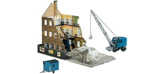 HOゲージ 鉄道模型 Faller ファラー Town house under demolition
