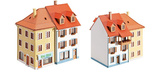 HOゲージ 鉄道模型ストラクチャー Faller 2 village houses