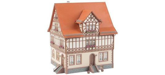 HOゲージ 鉄道模型 Faller Half-timbered house Bad Liebenstein 木組みの家 バートリーベンシュタイン 月間モデル6月