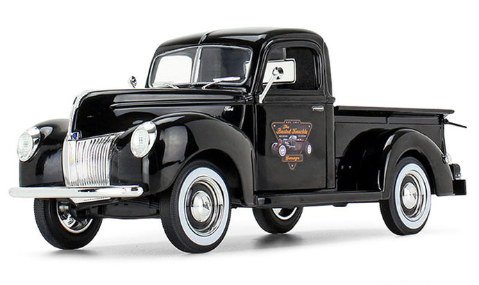 The Busted Knuckle Garage 1940 Ford ピックアップ ブラック トラック / FIRST GEAR 1/25 建設機械模型 工事車両