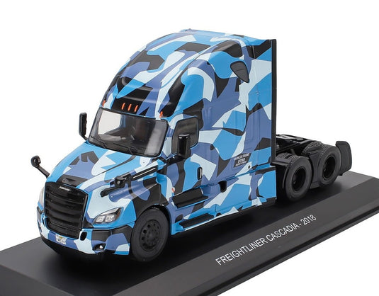 FREIGHTLINERフレイトライナー CASCADIA トラクター トラック 2018 ブルーカモフラージュ HACHETTE-TRUCK-TUNING-COLLECTION / EDICOLA 1/43 ミニカー