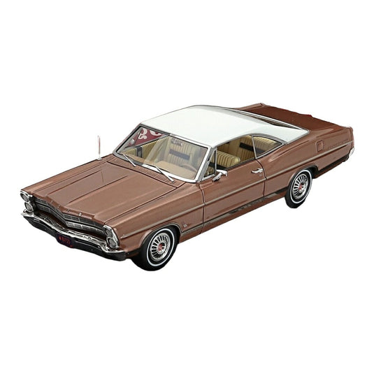 FORDフォード USA GALAXIEギャラクシー COUPEクーペ 1967 COPPERカッパー WHITEホワイト / GOLDVARG 1/43 ミニカー