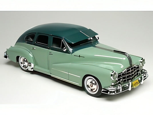 【予約】12月以降発売予定PONTIAC シルバーストリーク セダン 1948 2トーングリーン/ GOLDVARG 1/43 ミニカー