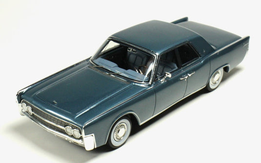 【予約】2026年発売予定Lincolnリンカーン Continentalコンチネンタル 1962 オックスフォードブルーグレー / GOLDVARG 1/43 ミニカー
