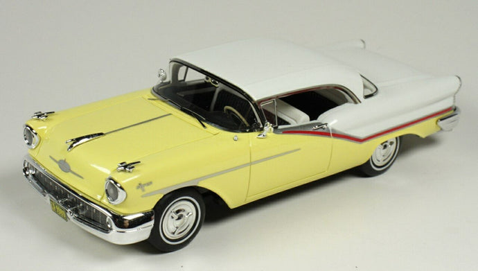 OLDSMOBILE スターファイア コロナド 1957 イエロー/ホワイト / GOLDVARG 1/43 ミニカー