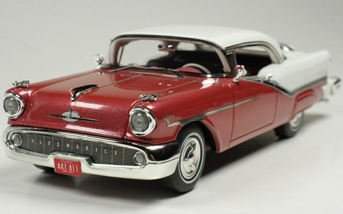 OLDSMOBILE スターファイア コロナド 1957 レッド/ホワイト / GOLDVARG 1/43 ミニカー