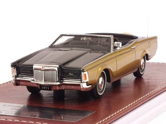 Lincolnリンカーン Continentalコンチネンタル MkIII 1971 ゴールド/ブラック / GREAT ICONIC MODELS 1/43 ミニカー