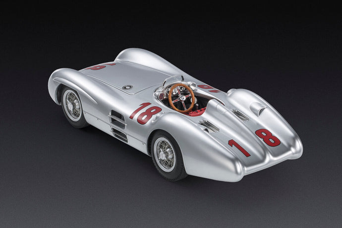 【予約】2025年発売予定MERCEDES BENZ  F1  W196R STREAMLINERS N 18 WINNER FRANCE GP JUAN MANUEL FANGIO 1954 WORLD CHAMPION SILVER/GP Replicas 1/18ミニカー