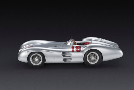 【予約】2025年発売予定MERCEDES BENZ  F1  W196R STREAMLINERS N 18 WINNER FRANCE GP JUAN MANUEL FANGIO 1954 WORLD CHAMPION SILVER/GP Replicas 1/18ミニカー