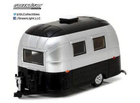 バンビ エアストリーム スポーツ エイジドシルバー キャンピングトレーラー / Greenlight 1/24 ミニカー
