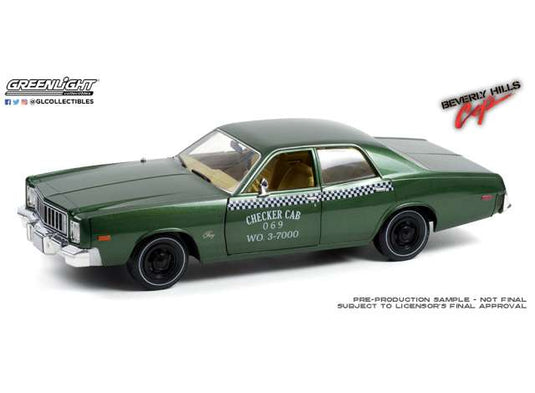 1976 Plymouth Fury チェッカーキャブ 069 WO. 3-7000 ビバリーヒルズ・コップ 1984、グリーン/ Greenlight 1/18 ミニカー