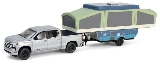 Chevroletシボレー シルバラード ピックアップ トレーラー ポップアップキャンパー付き 2024 ベリーライトグリーンメタリック / GREENLIGHT 1/64 ミニカー