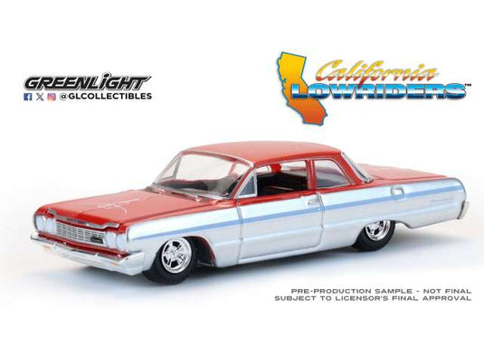 1964 シボレー ビスケイン ローライダー カリフォルニア シルバー/レッド / Greenlight 1/64 ミニカー