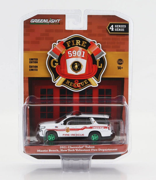 シボレー タホ マスティックビーチ消防署 2021 ホワイト/レッド / Greenlight 1/64 ミニカー