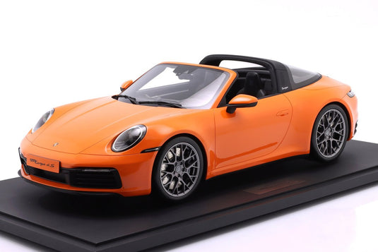 Porscheポルシェ 911 992 Targa 4S 2021 パステルオレンジ / GT SPIRIT 1/8 ミニカー