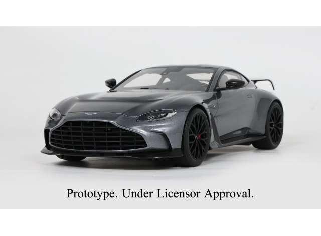 ASTON MARTIN V12 Vantage 2023/ GT SPIRIT 1/18 模型