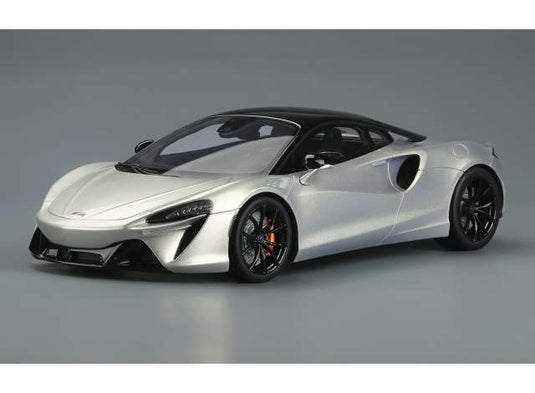 2021 McLaren Artura レジンシリーズ silver/GT SPIRIT 1/18ミニカー