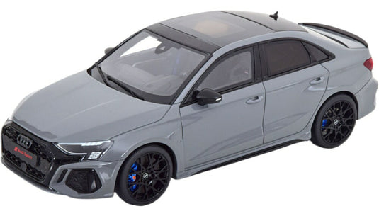 Audi RS3 2022 ライトグレー/ GT SPIRIT 1/18 ミニカー
