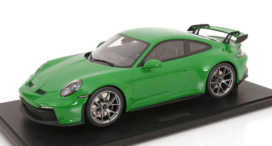 ポルシェ911 992 GT3 2022 グリーン / GT SPIRIT 1/8 ミニカー